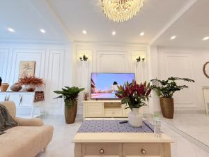 SIÊU PHẨM XUÂN ĐỈNH - LÔ GÓC - Ô TÔ QUA NHÀ - KINH DOANH